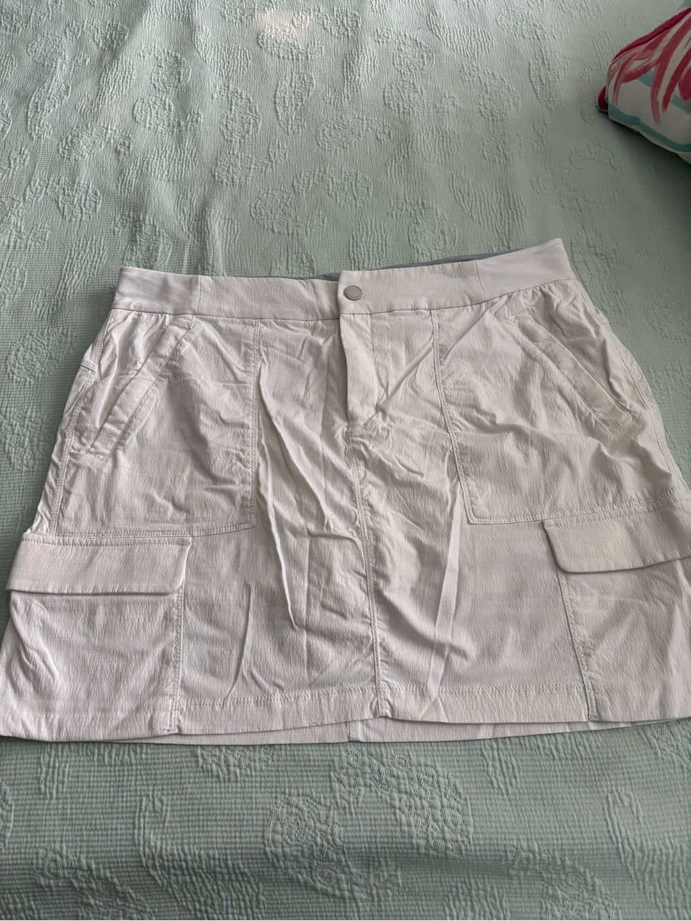 Athleta size 14 White Cargo Pocket Mini Skort